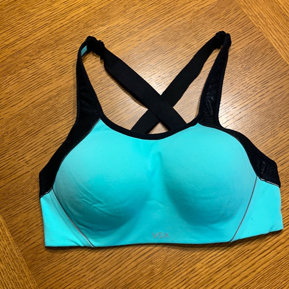 🍓3/$15🍓Victorias Secret VSX Sport Bra 32C